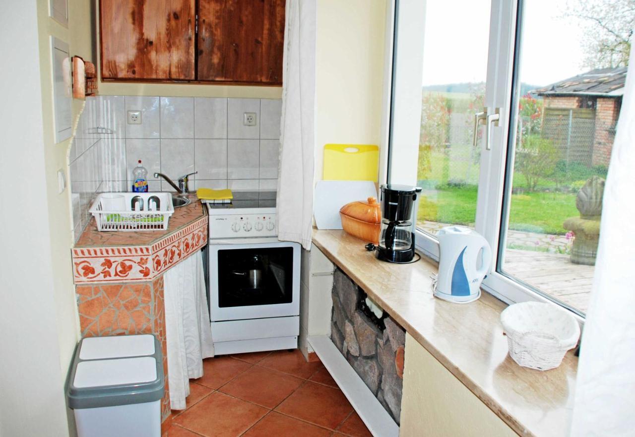 Ferienwohnungen Im Gutshaus Gnies Bagian luar foto